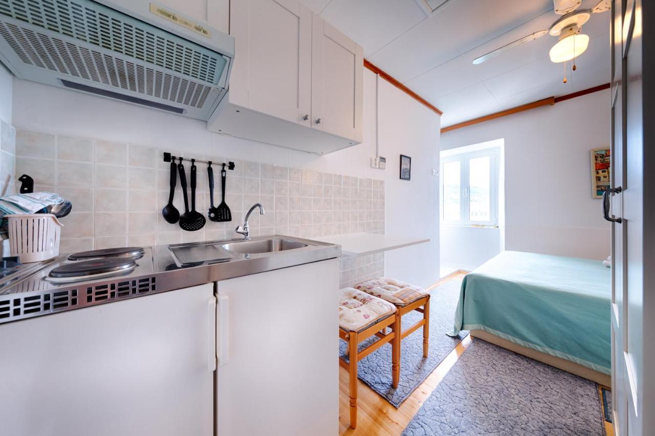 Apartments And Rooms By The Sea Komiza, Vis - 2431 Komiža Exterior foto